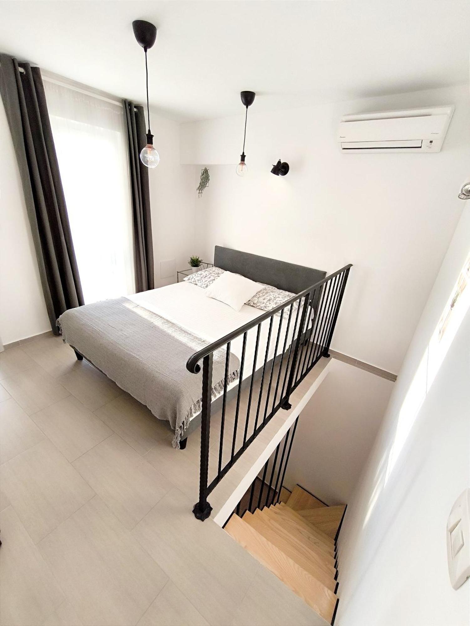 Central Apartment & Room Niko Split Eksteriør billede