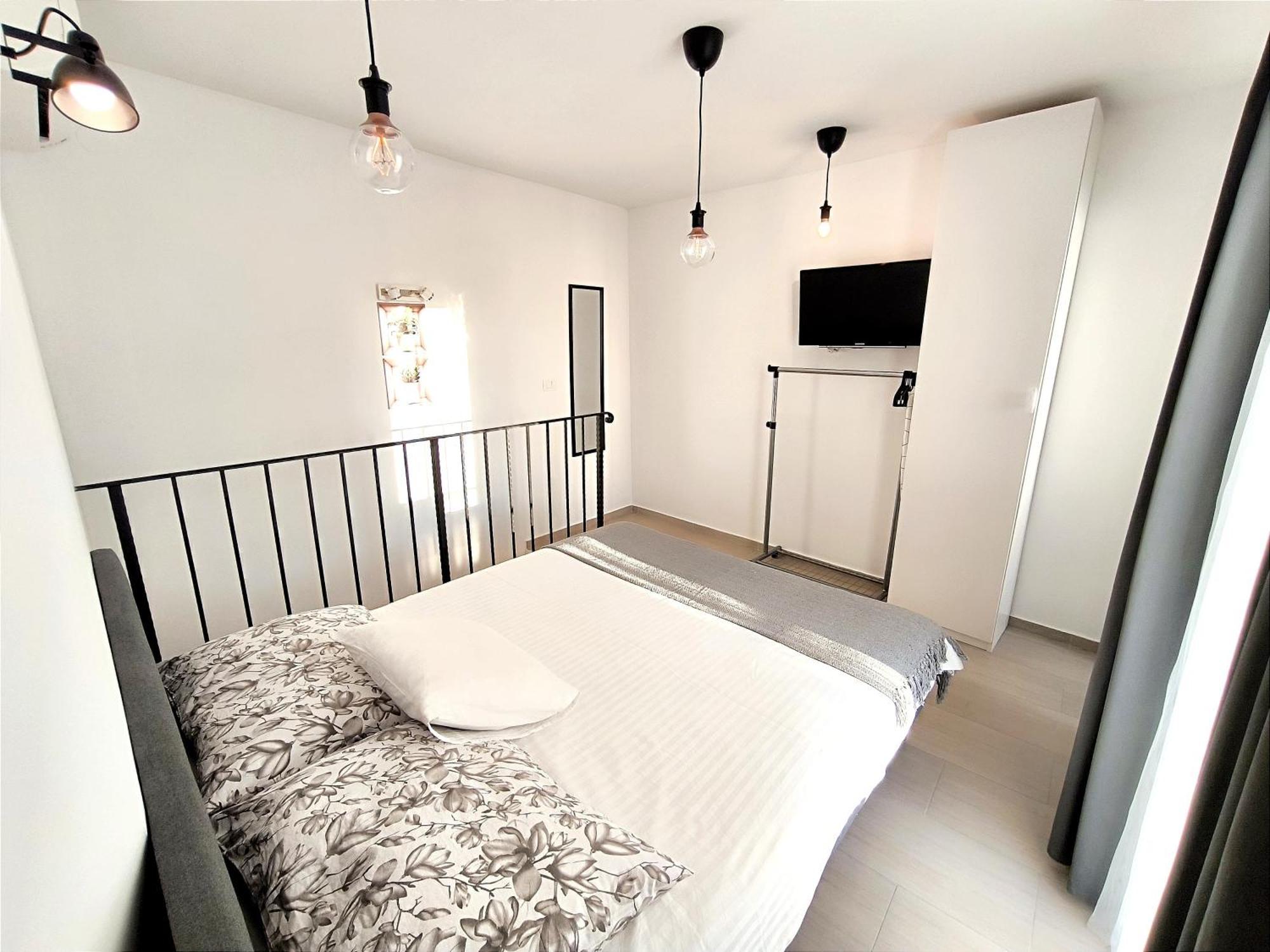 Central Apartment & Room Niko Split Eksteriør billede